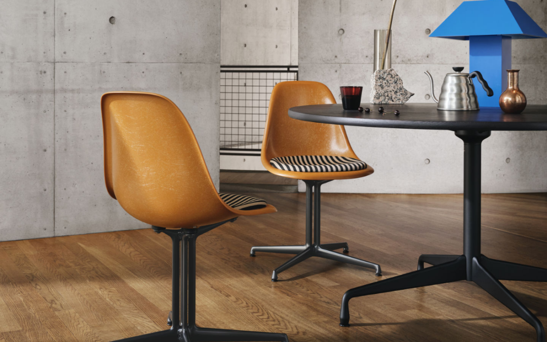 Limited Edition: Eames Fiberglass La Fonda